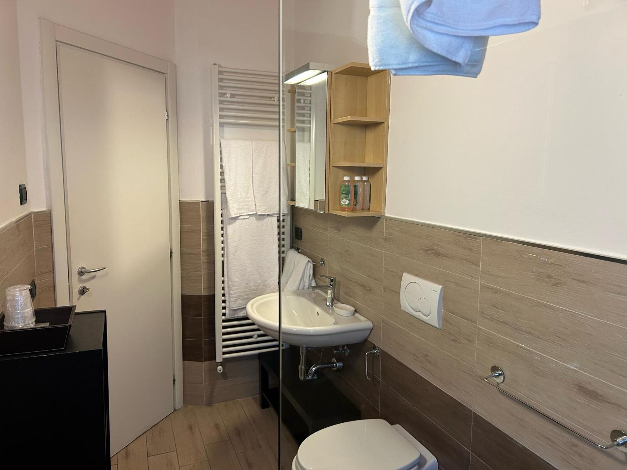Menaggio Down Town Apartment Ngoại thất bức ảnh