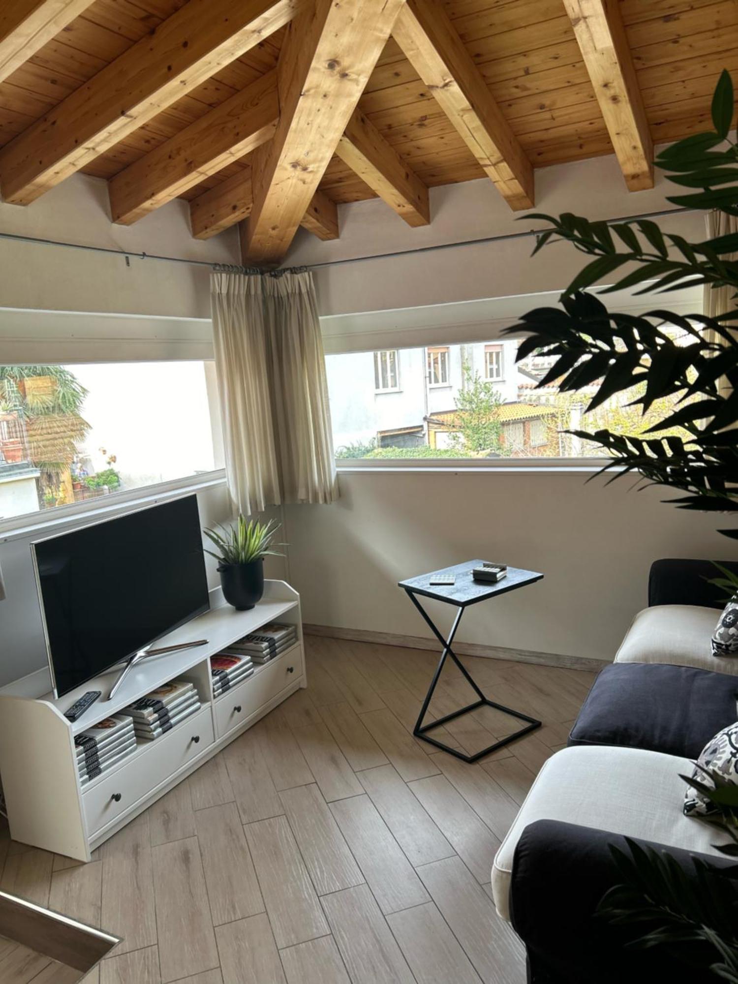 Menaggio Down Town Apartment Ngoại thất bức ảnh