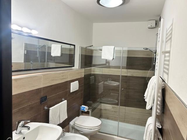 Menaggio Down Town Apartment Ngoại thất bức ảnh